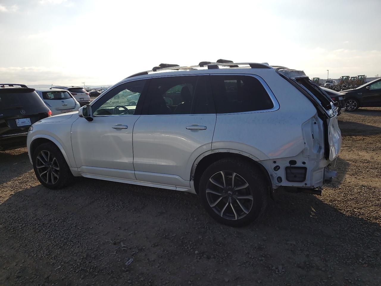 2017 Volvo XC90 - Image 2