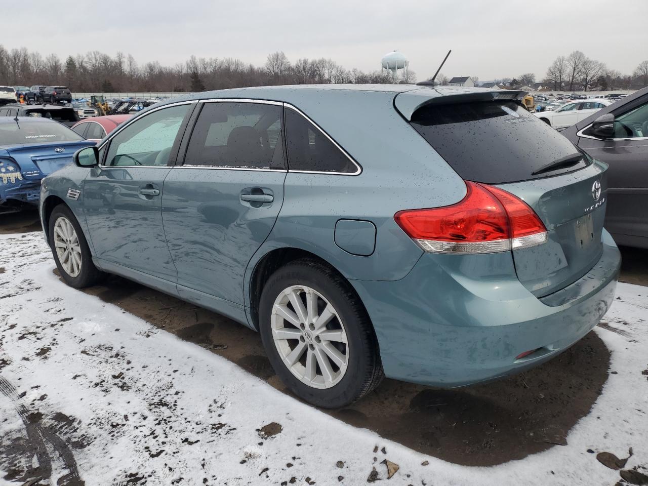 2009 Toyota Venza - Image 2