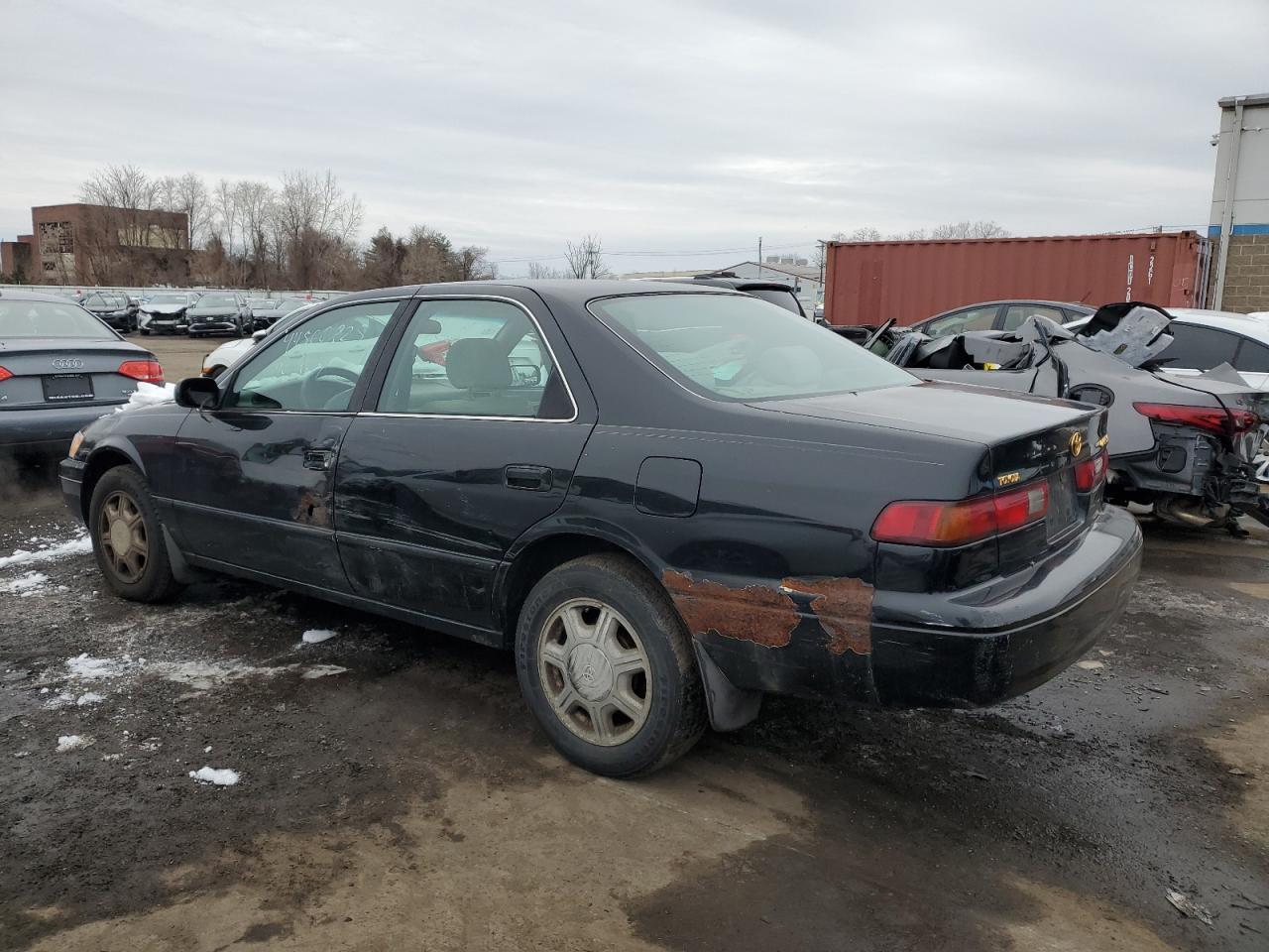 1998 Toyota Camry - Image 2