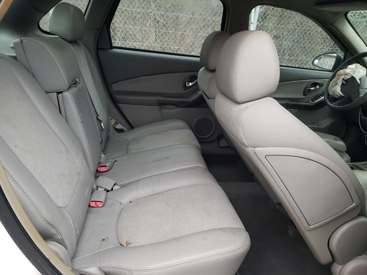 2005 Chevrolet Malibu - Image 10