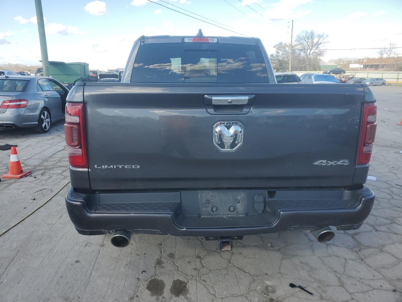 2019 RAM 1500 - Image 6