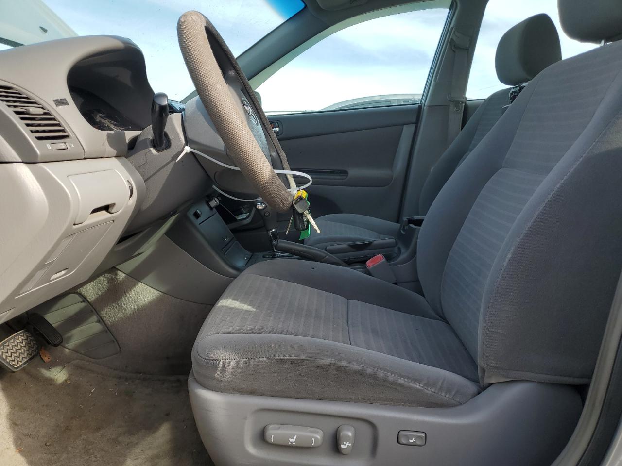 2006 Toyota Camry - Image 7