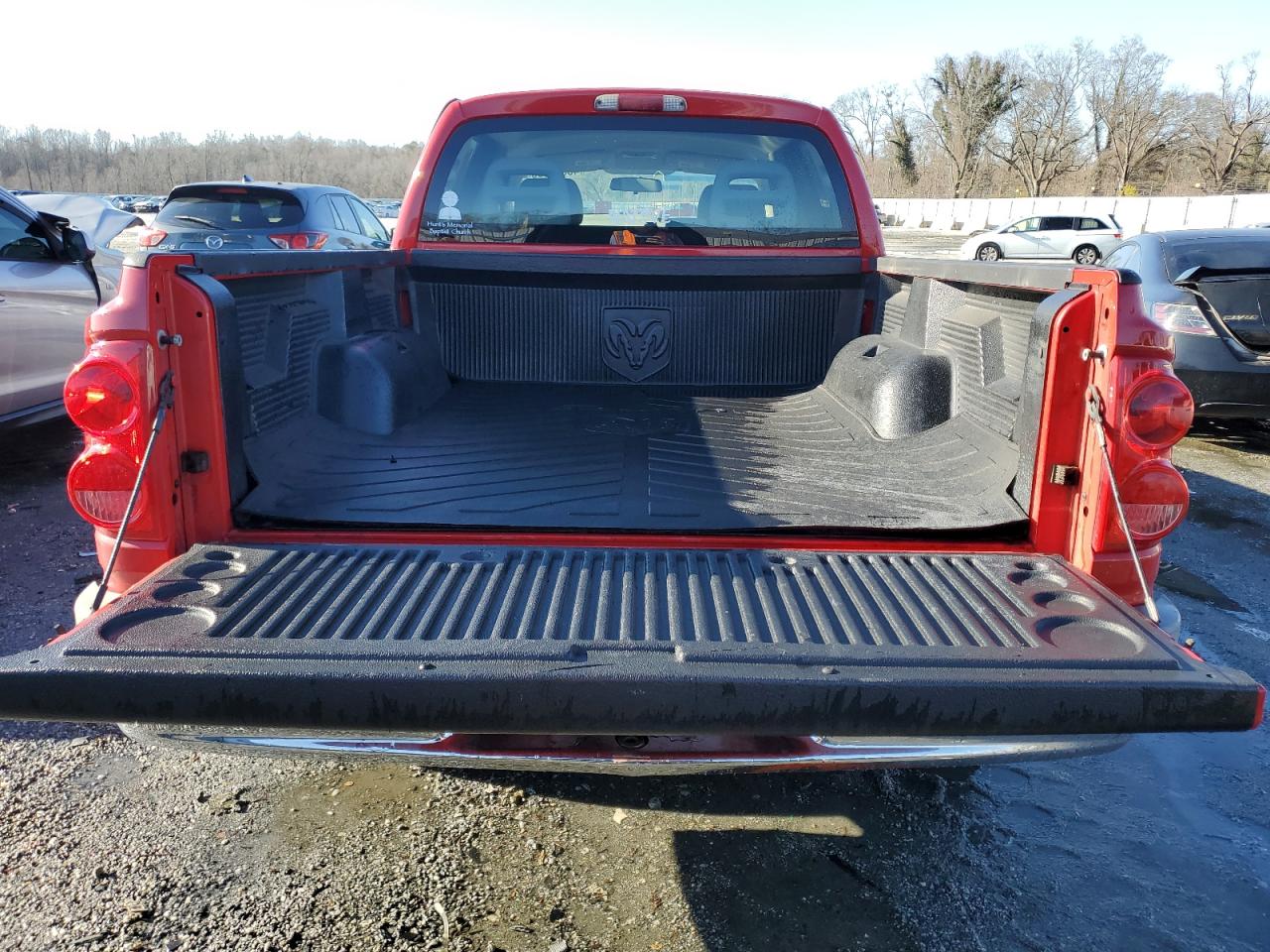 2005 Dodge Dakota - Image 6