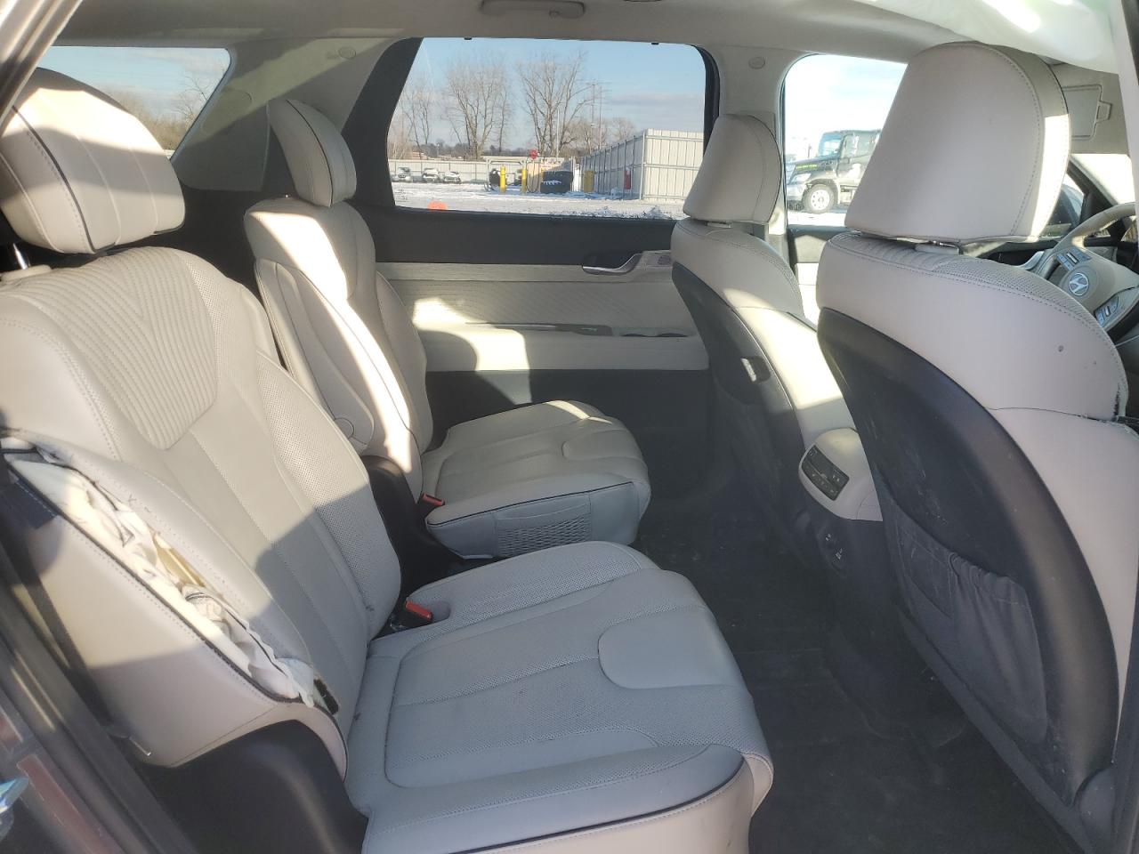 2023 Hyundai Palisade - Image 12
