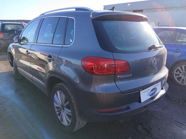 2016 VOLKSWAGEN TIGUAN MAT