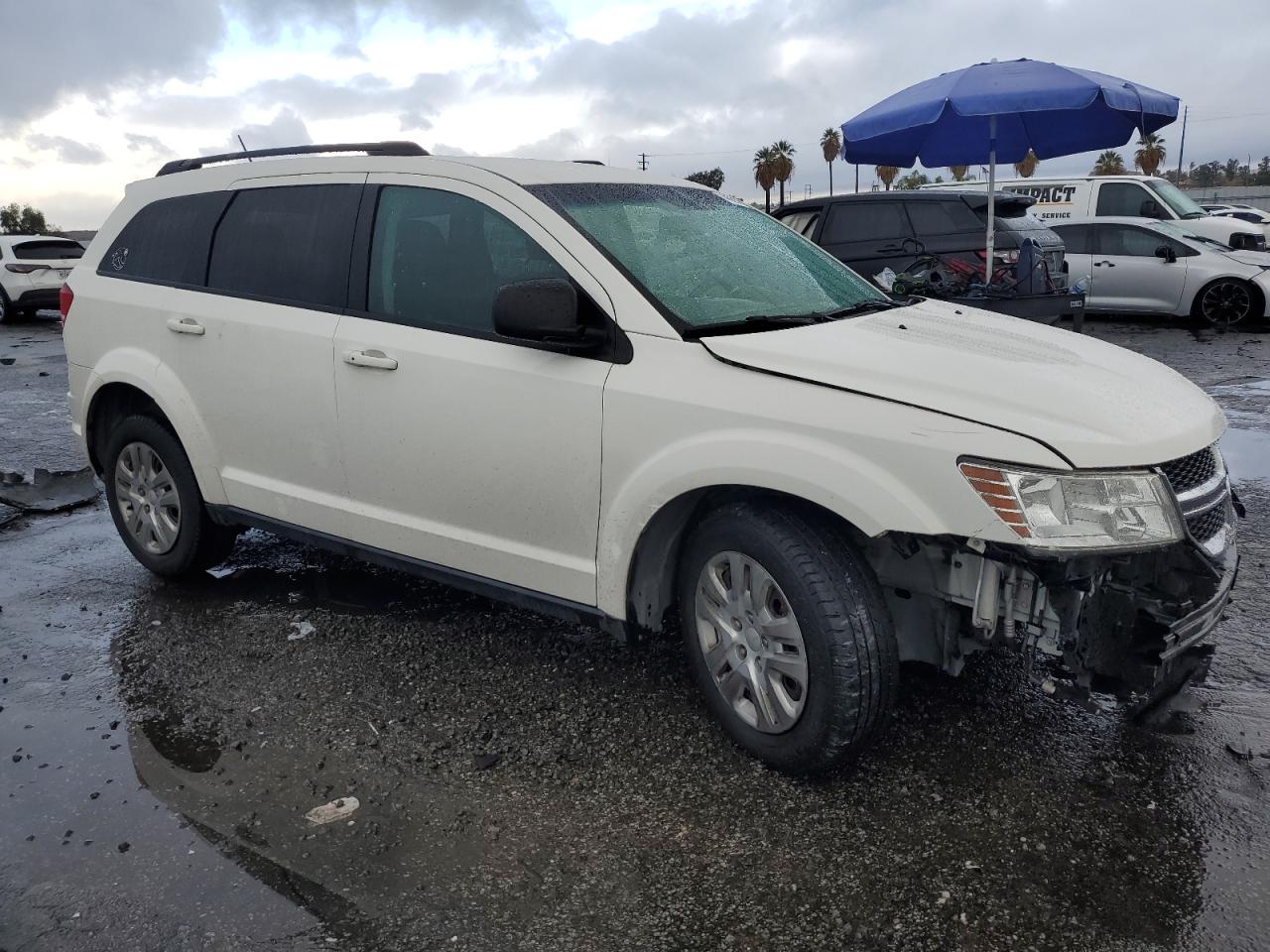 2017 Dodge Journey - Image 4