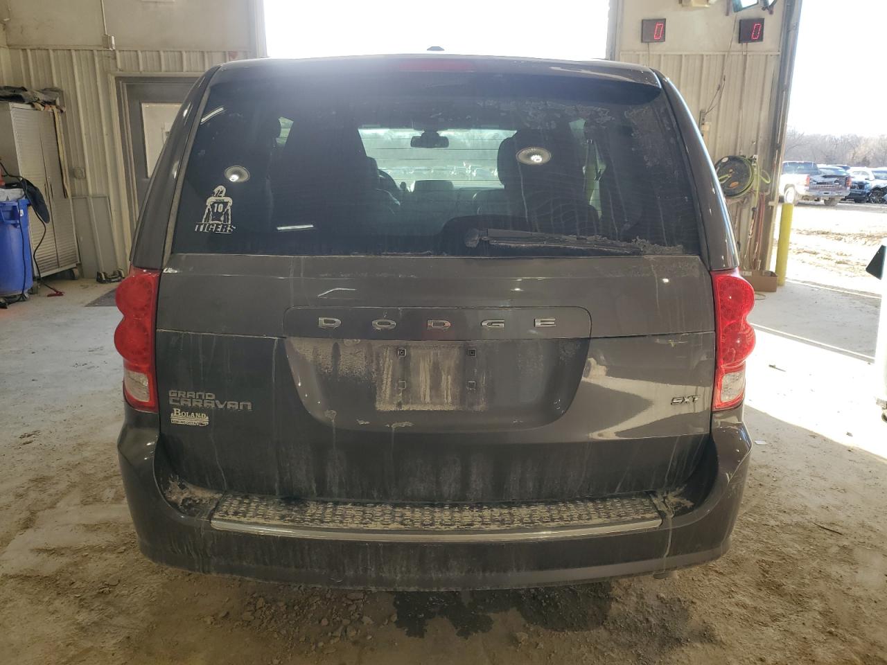 2020 Dodge Caravan - Image 6