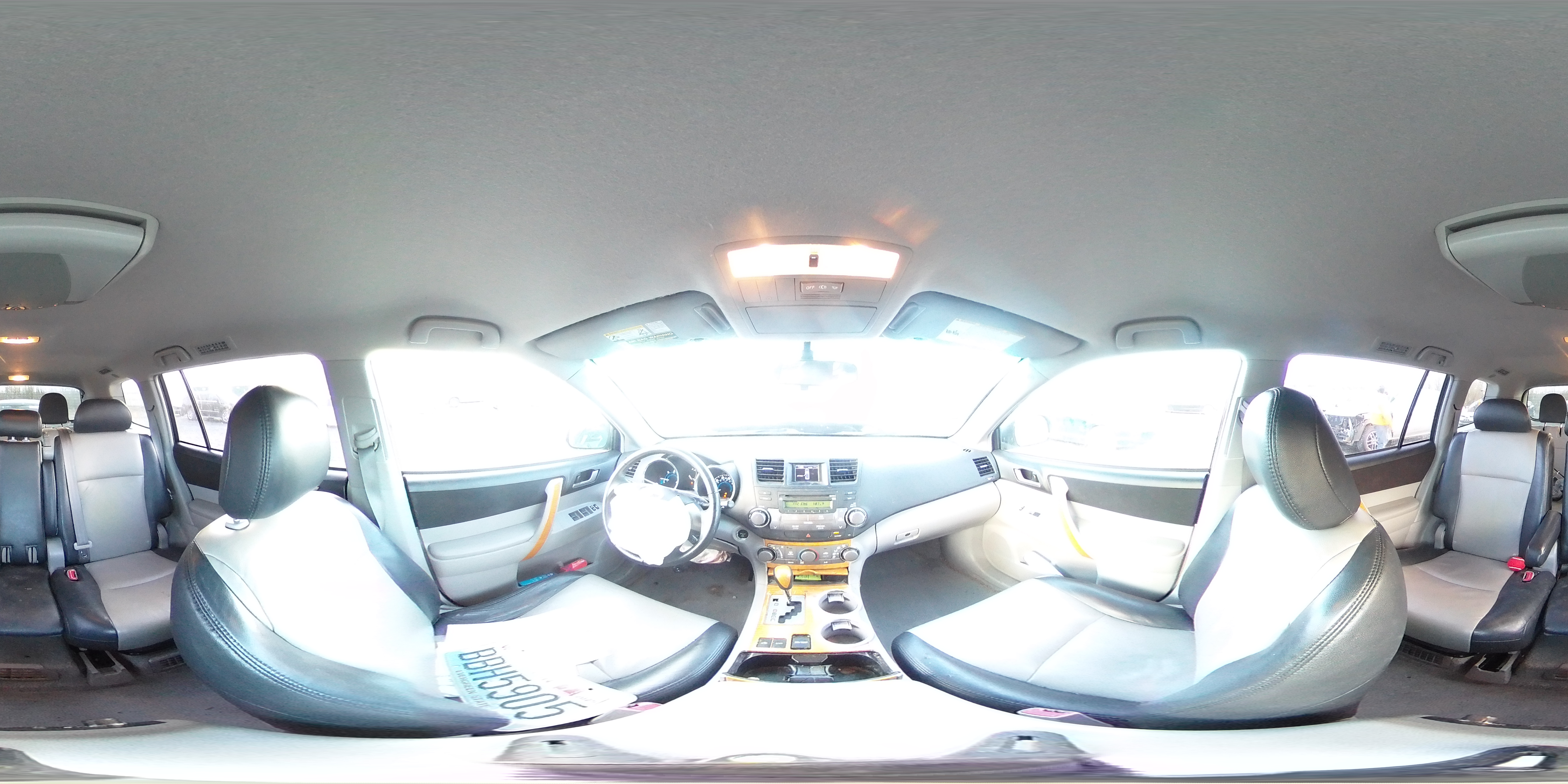 2010 Toyota Highlander - Image 13