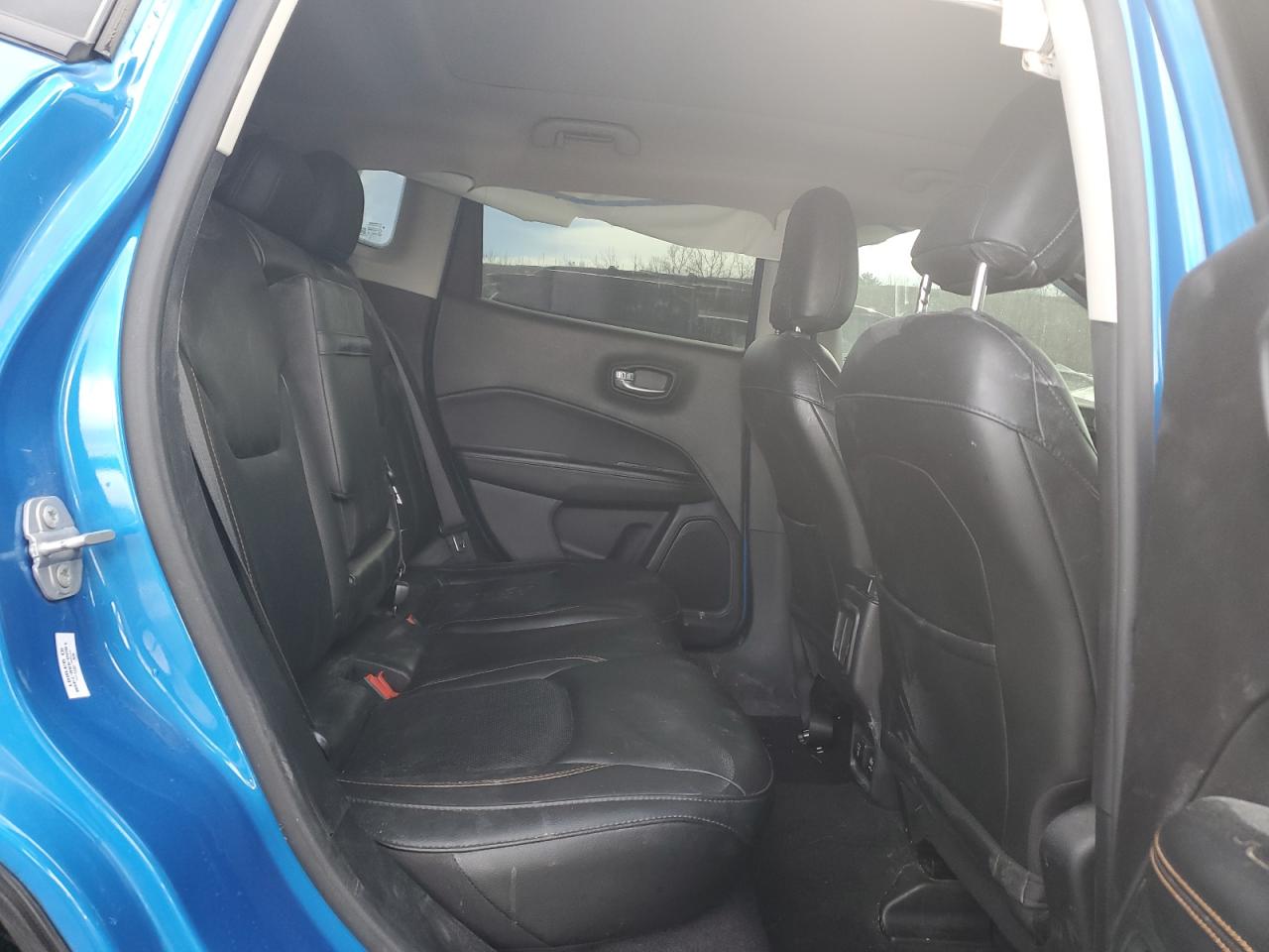 2018 Jeep Compass - Image 11