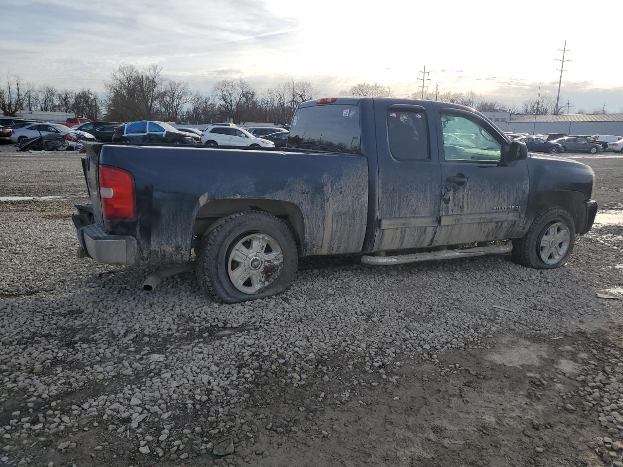 2011 Chevrolet Silverado - Image 3
