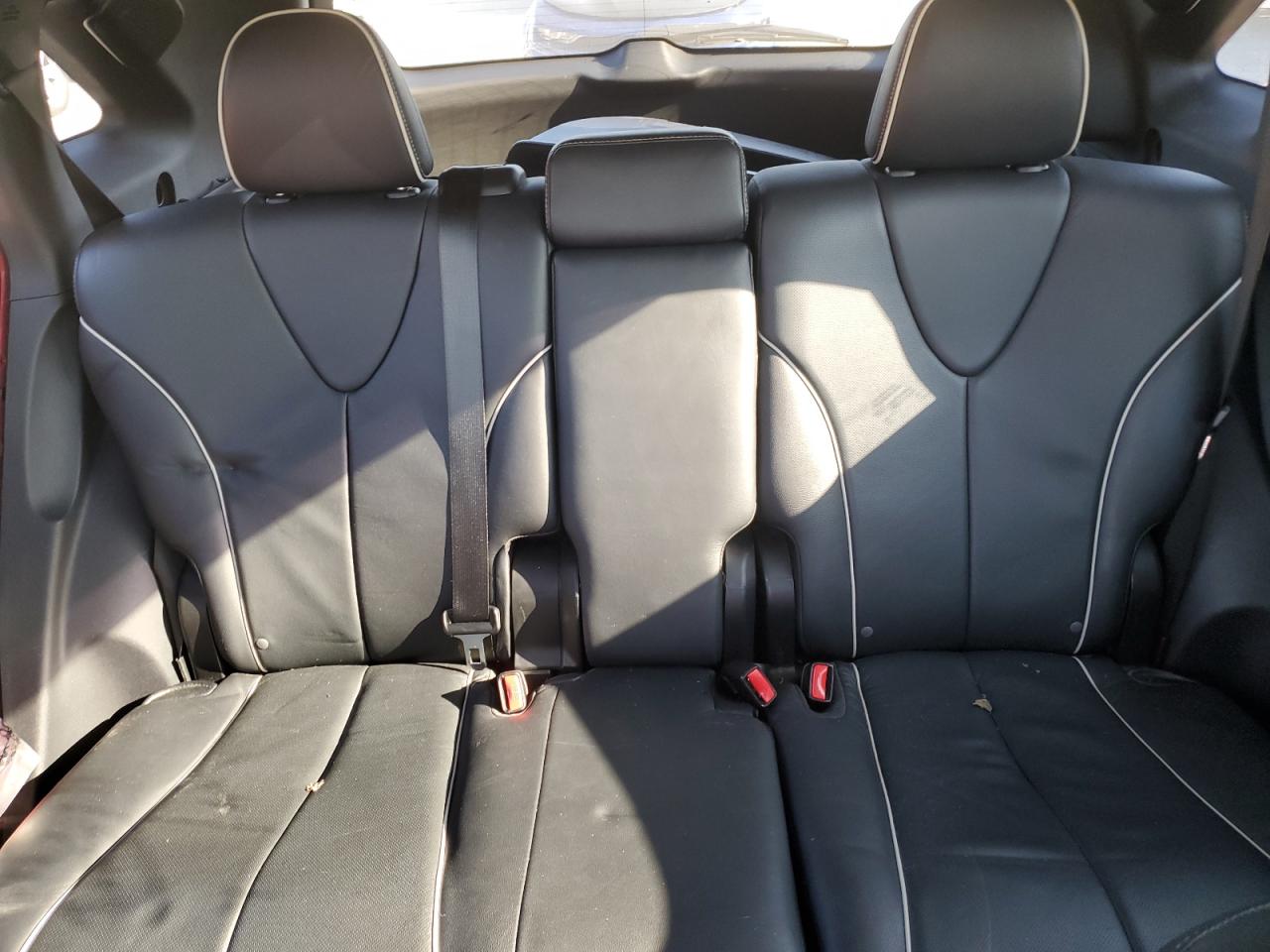 2015 Toyota Venza - Image 10