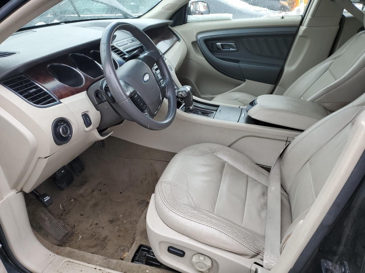2012 Ford Taurus - Image 7