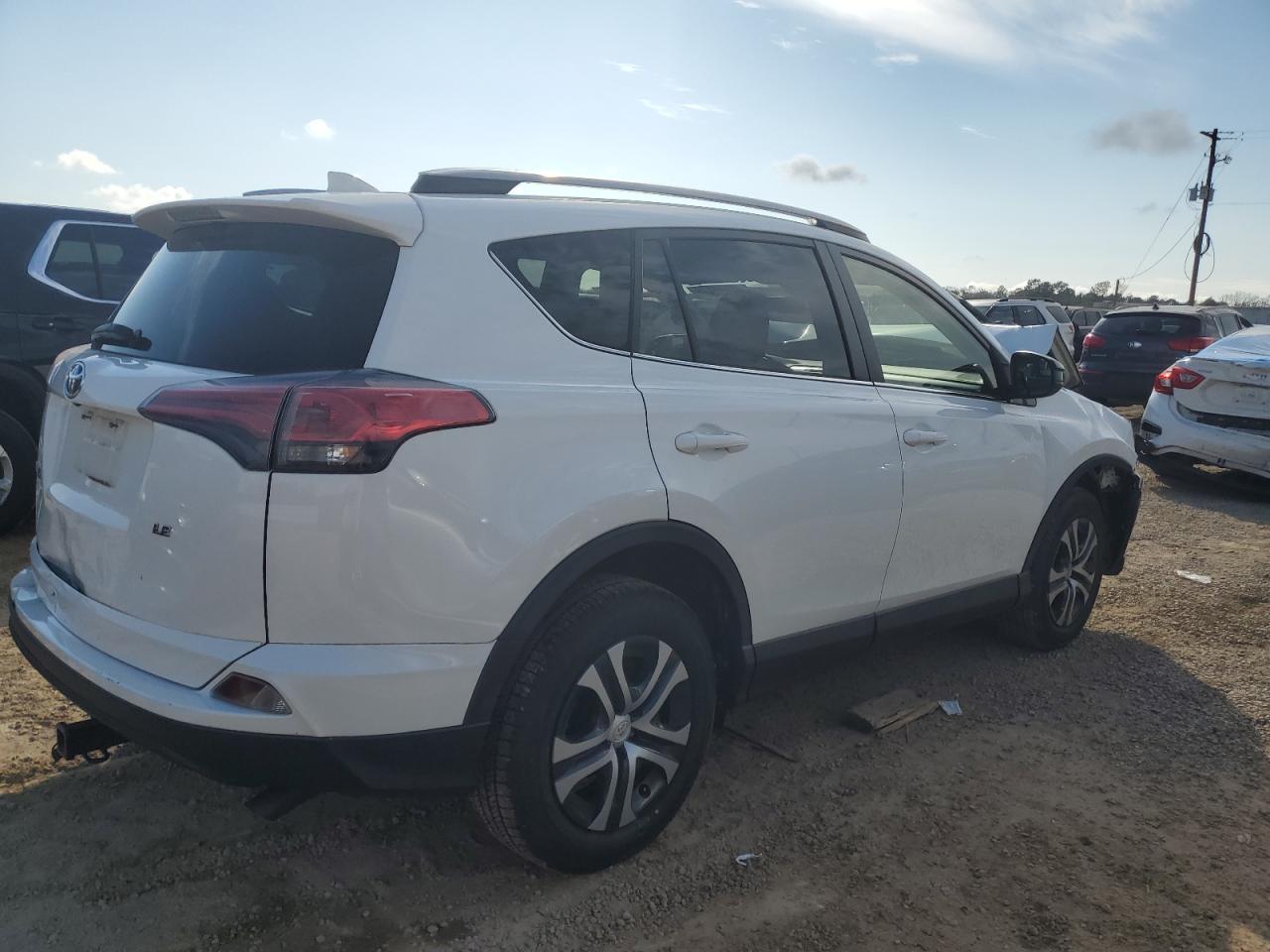 2017 Toyota RAV 4 - Image 3