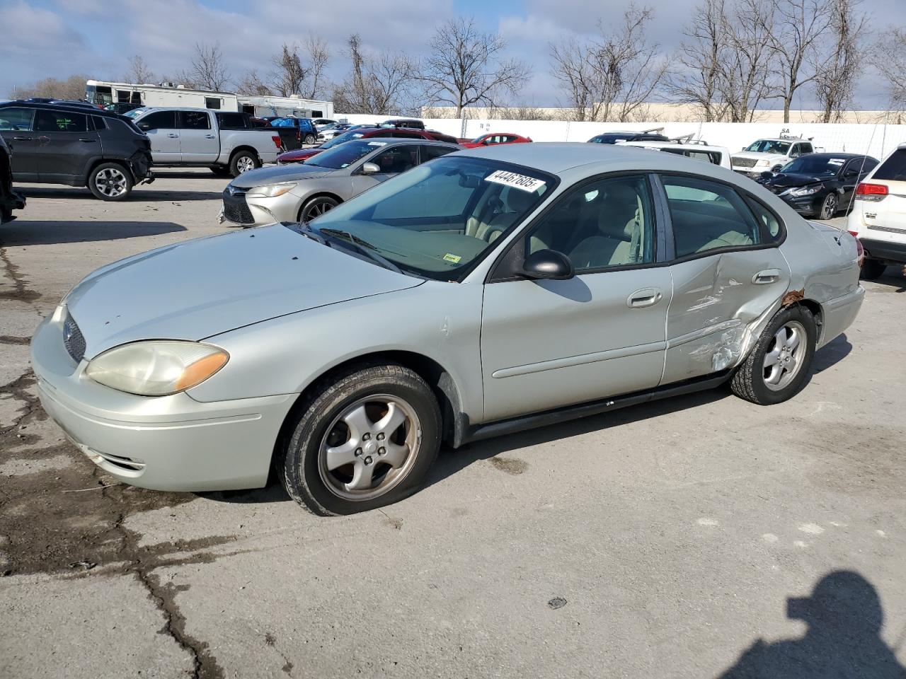 2004 Ford Taurus - Image 1