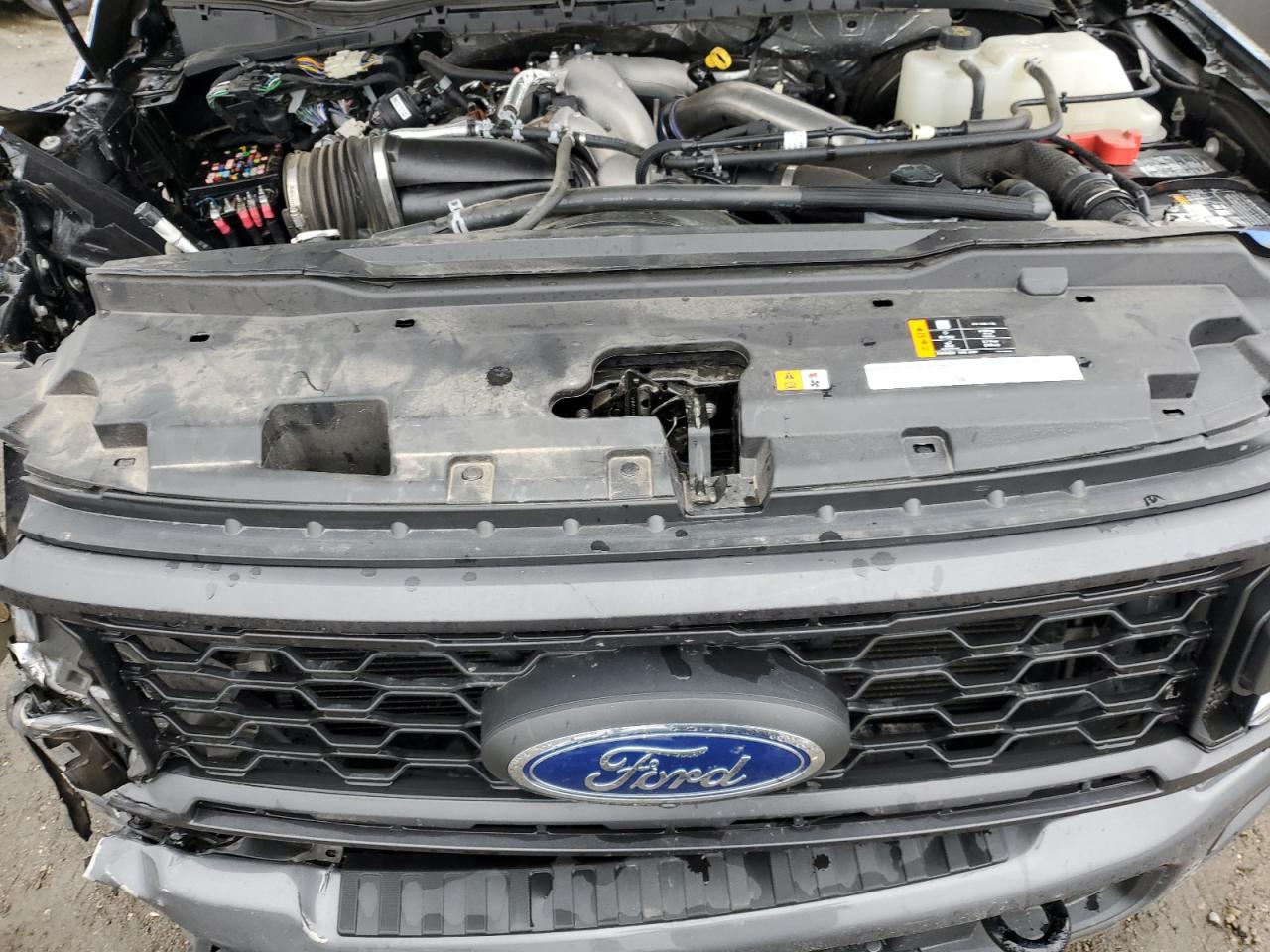 2023 Ford F250 - Image 11