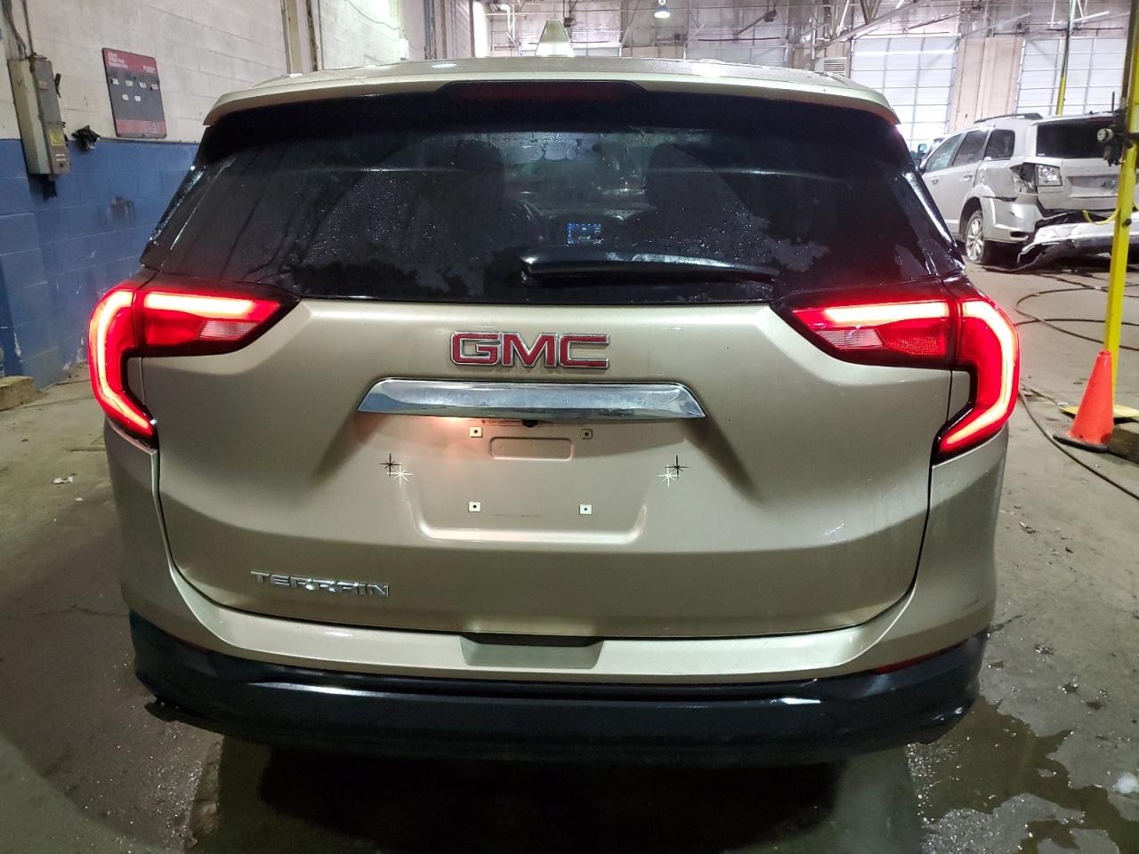 2018 GMC Terrain - Image 6