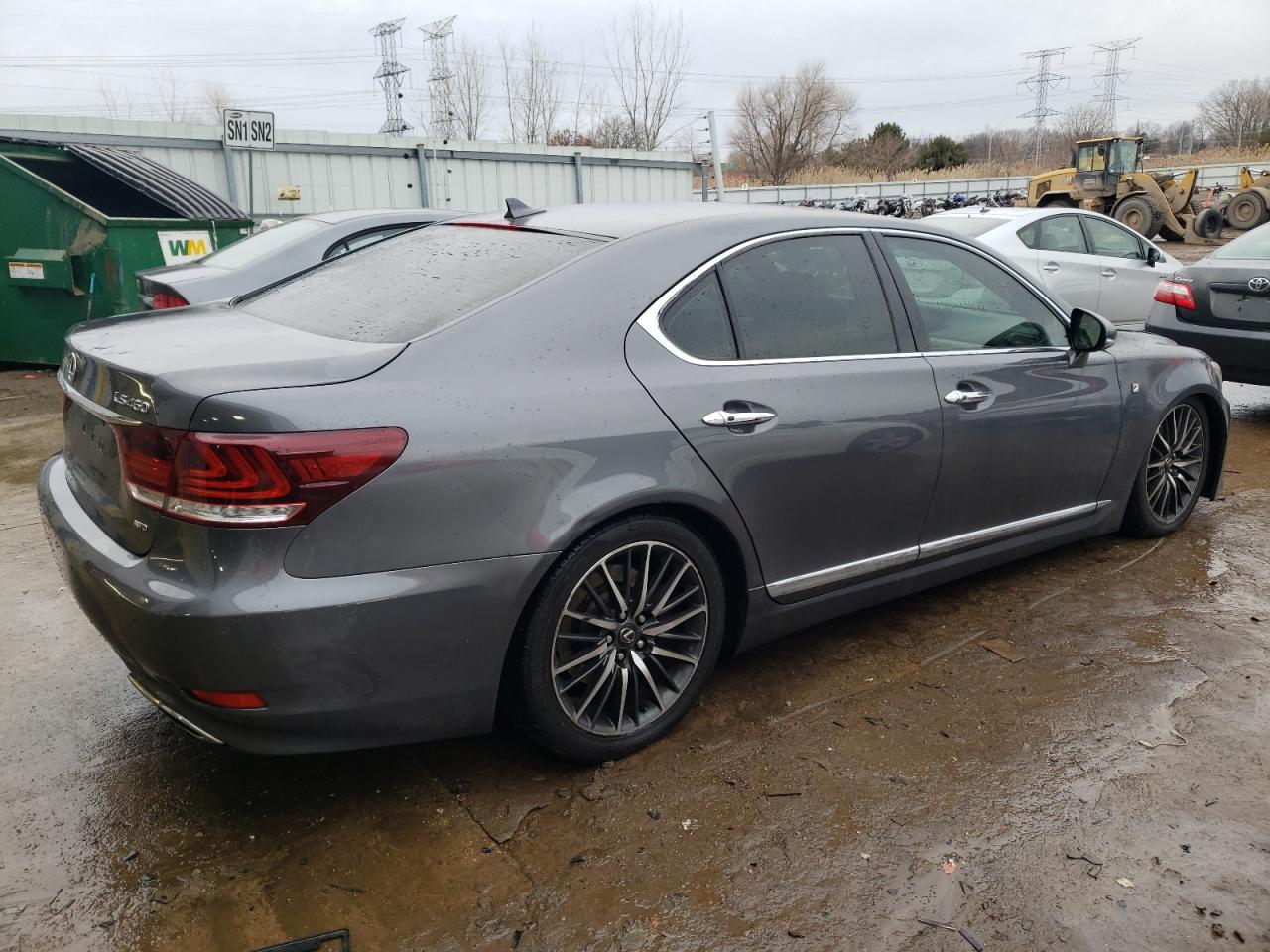 2013 Lexus LS - Image 3