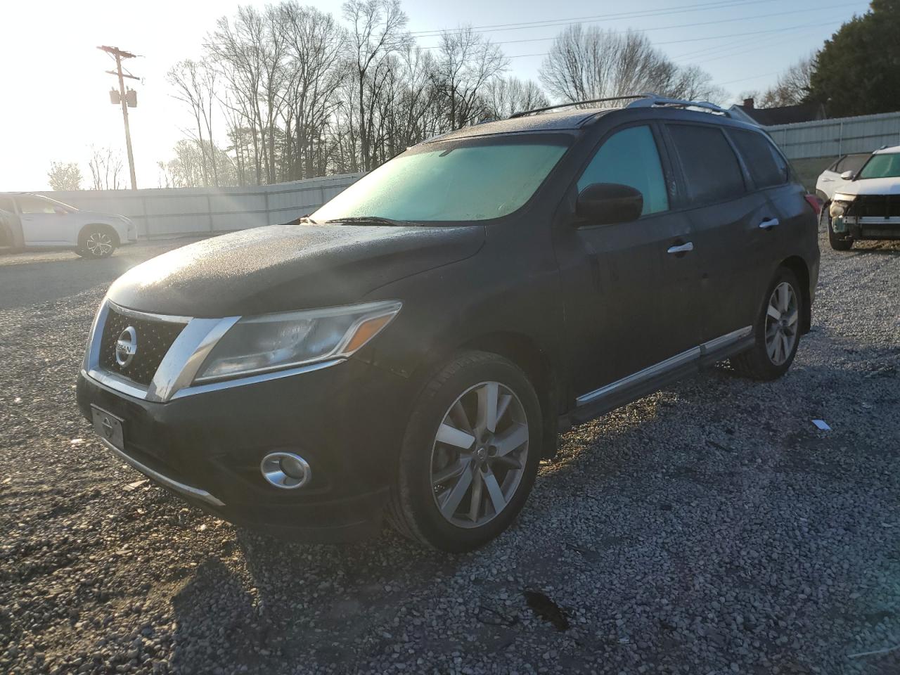2015 Nissan Pathfinder - Image 1