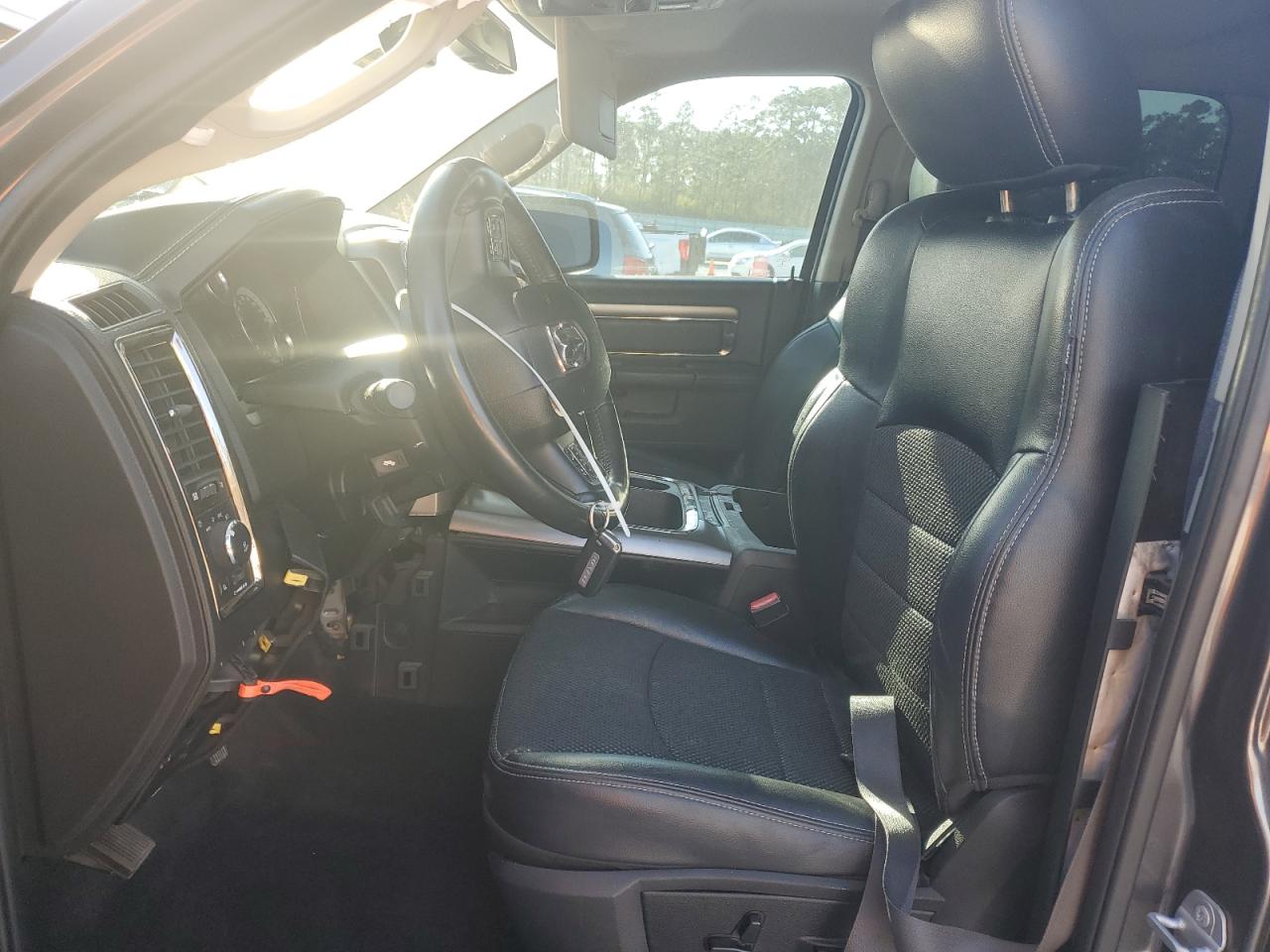 2018 RAM 1500 - Image 7