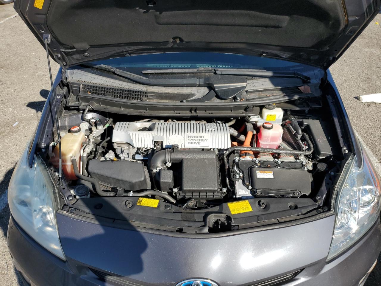 2014 Toyota Prius - Image 11