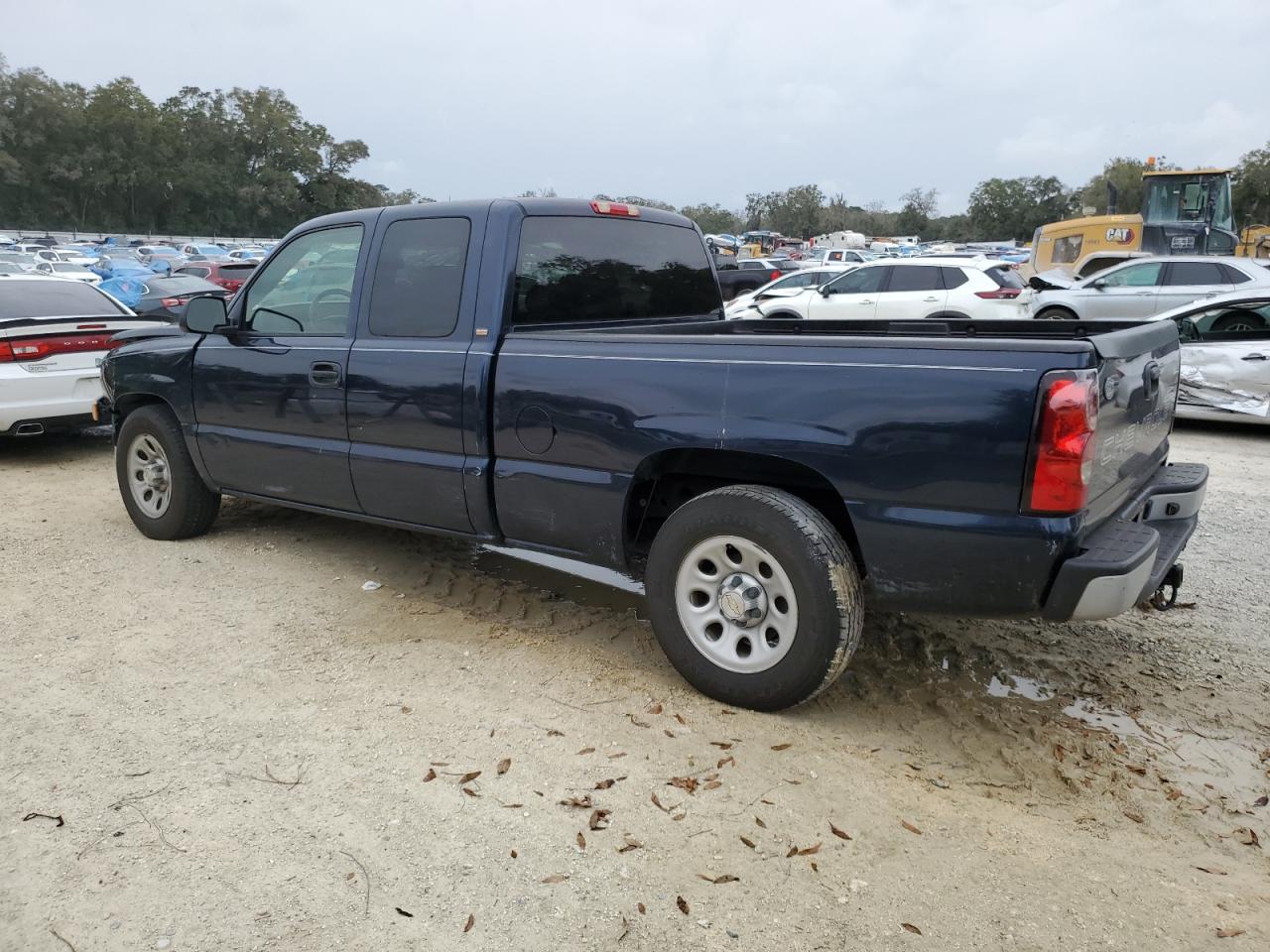 2005 Chevrolet Silverado - Image 2