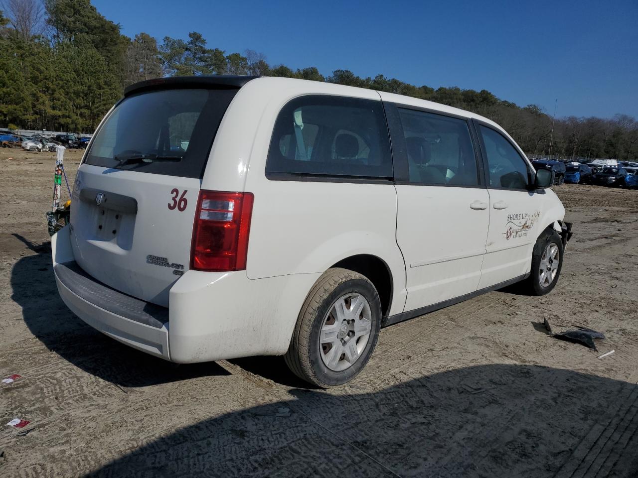 2010 Dodge Caravan - Image 3