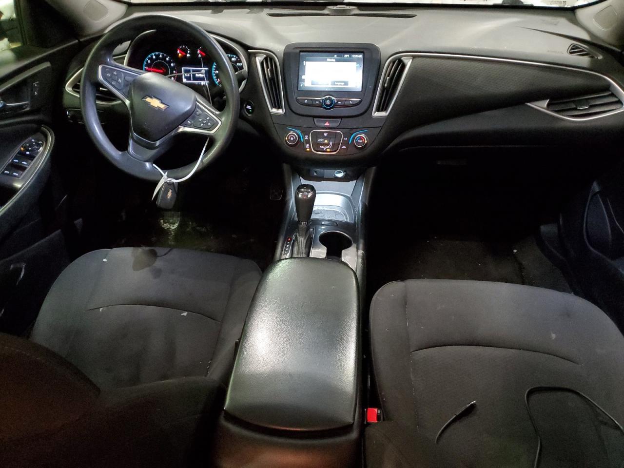 2018 Chevrolet Malibu - Image 8