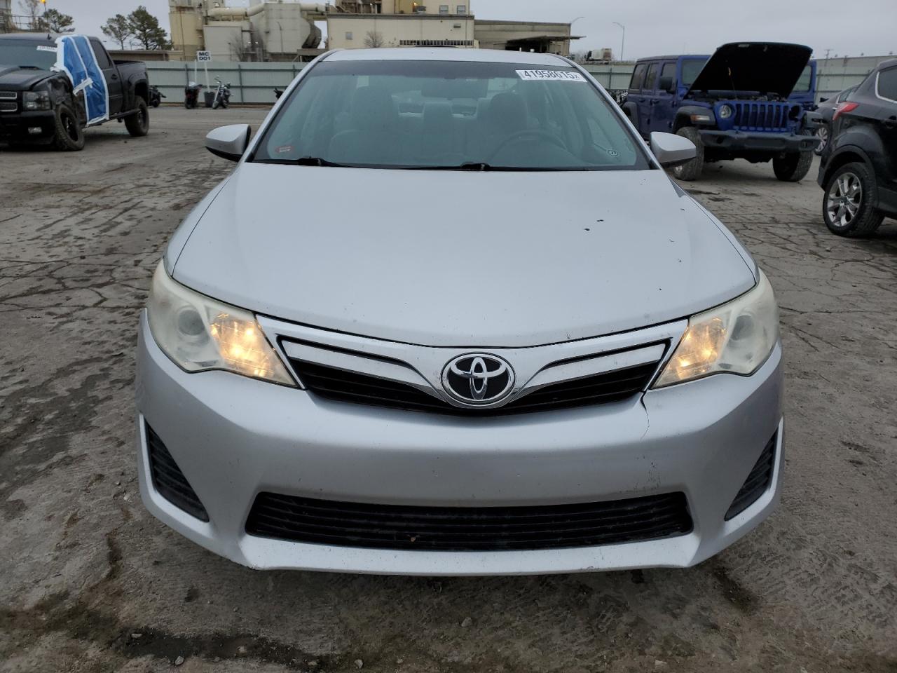 2014 Toyota Camry - Image 5