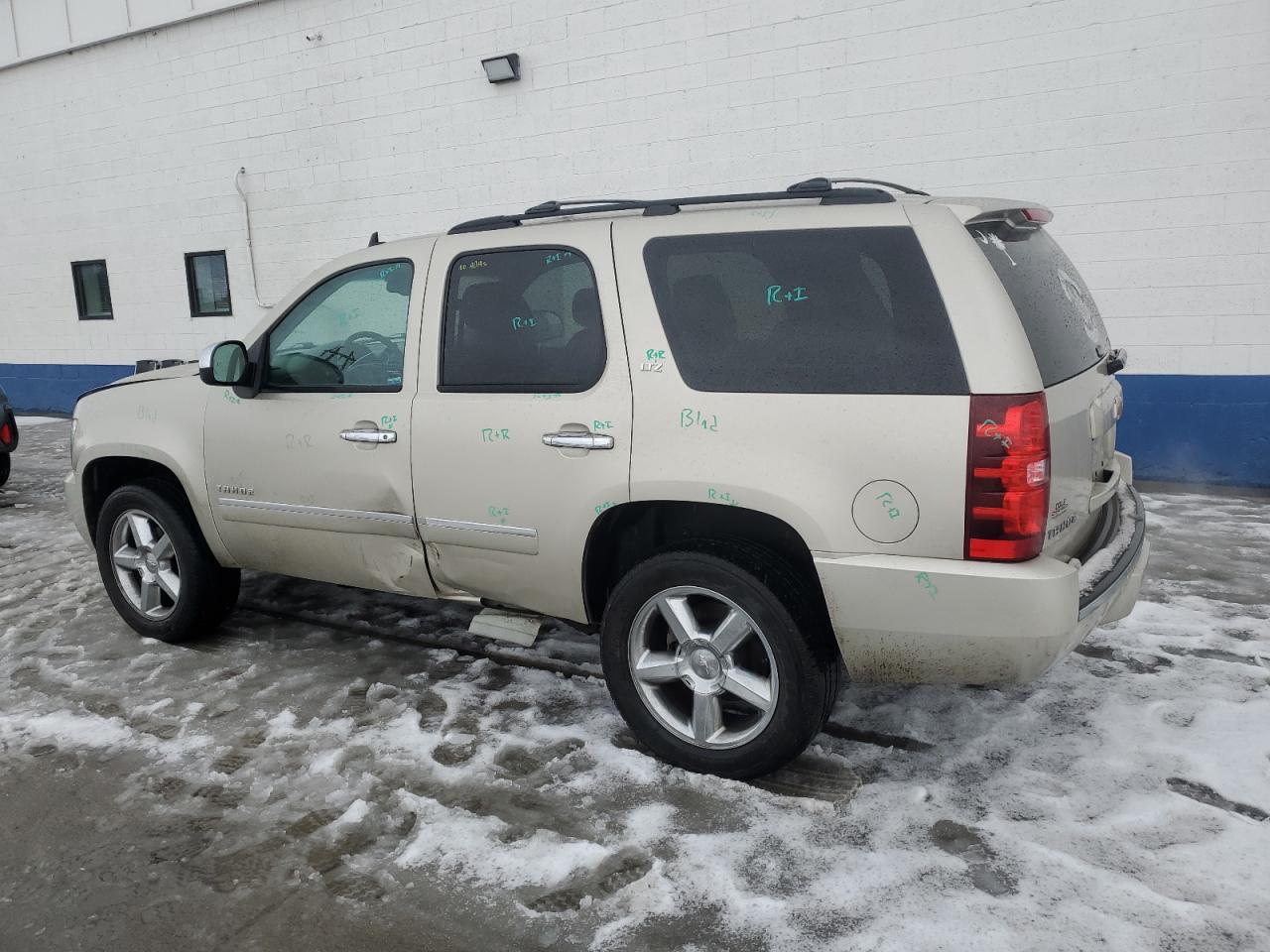 2013 Chevrolet Tahoe - Image 2