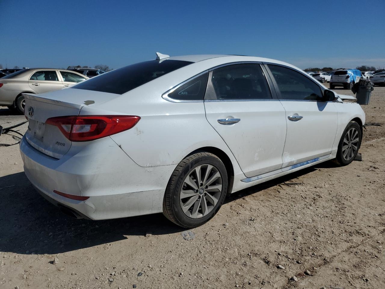 2017 Hyundai Sonata - Image 3