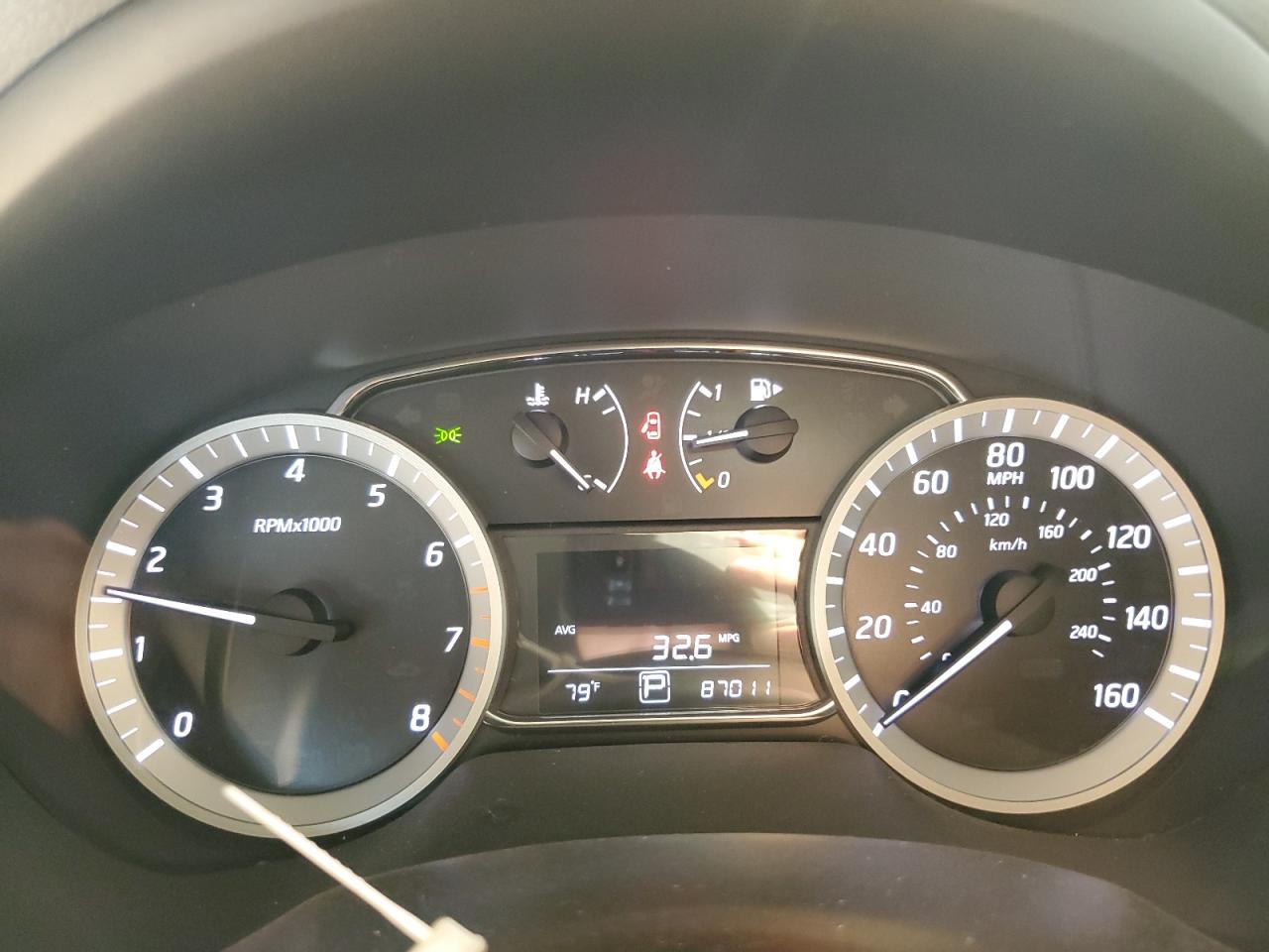 2015 Nissan Sentra - Image 9