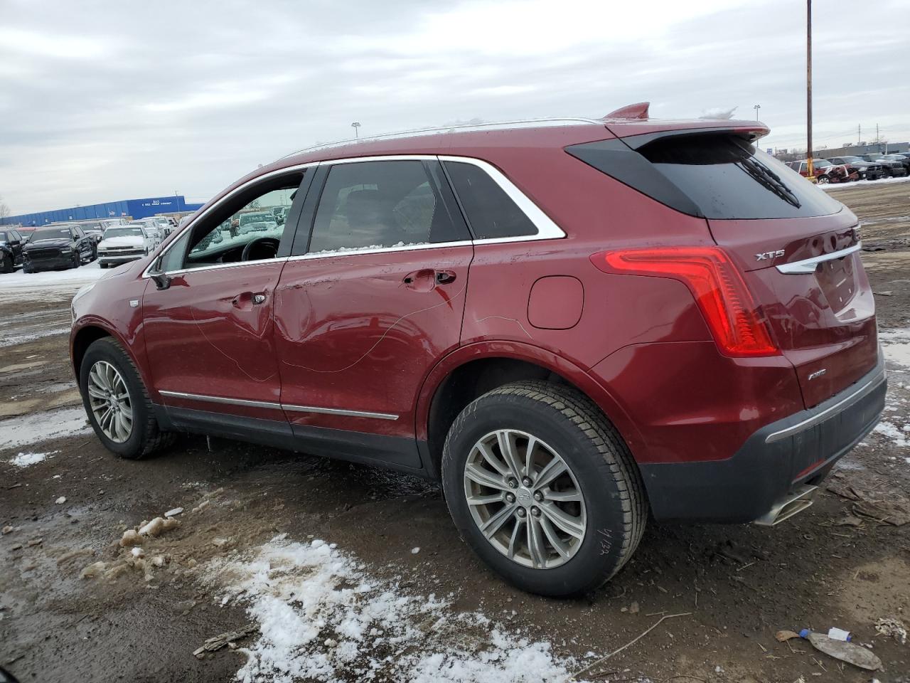 2018 Cadillac XT5 - Image 2