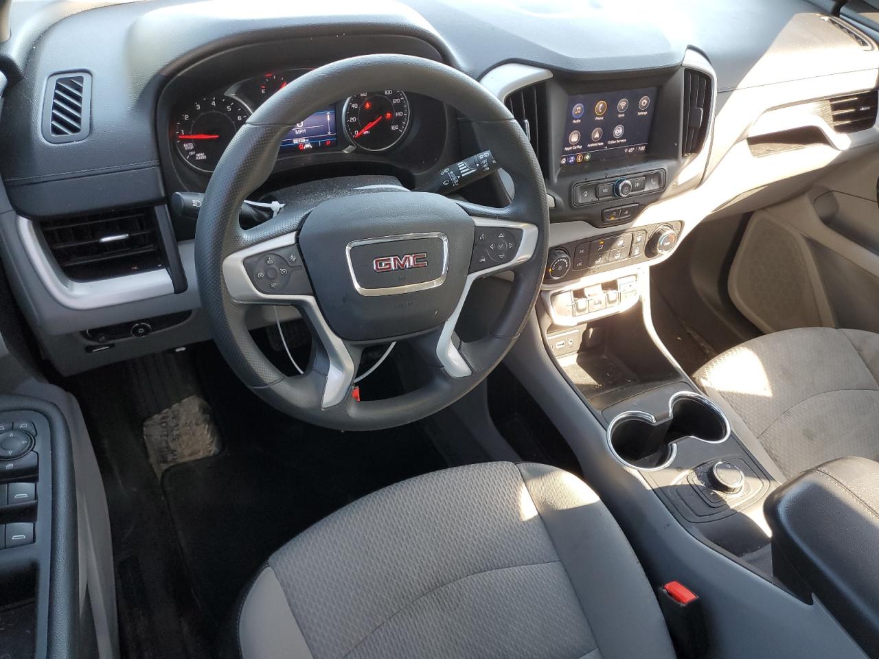 2022 GMC Terrain - Image 8