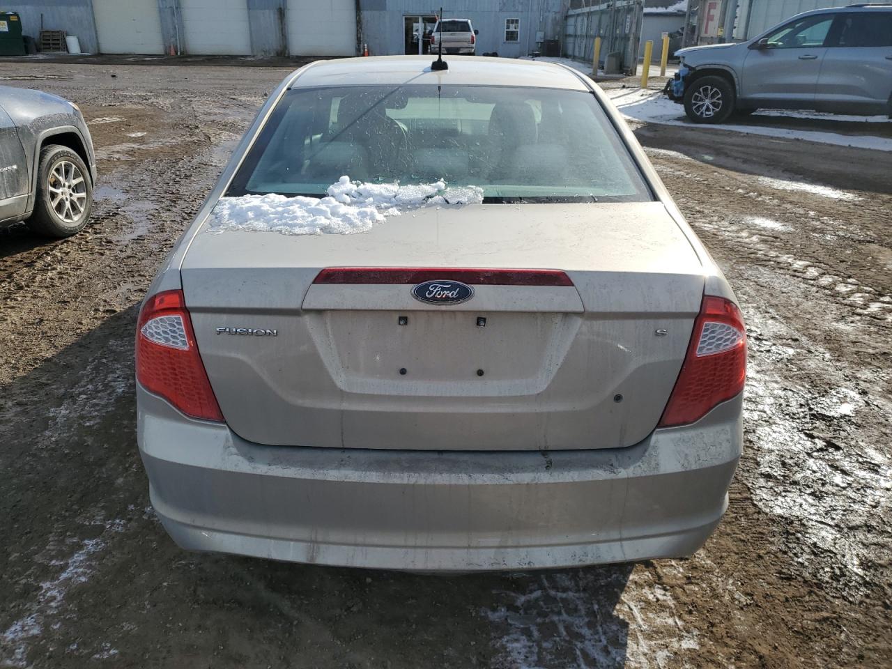 2010 Ford Fusion - Image 6
