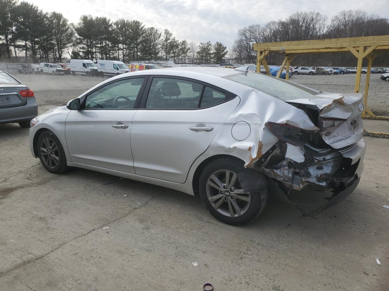 2018 Hyundai Elantra - Image 2