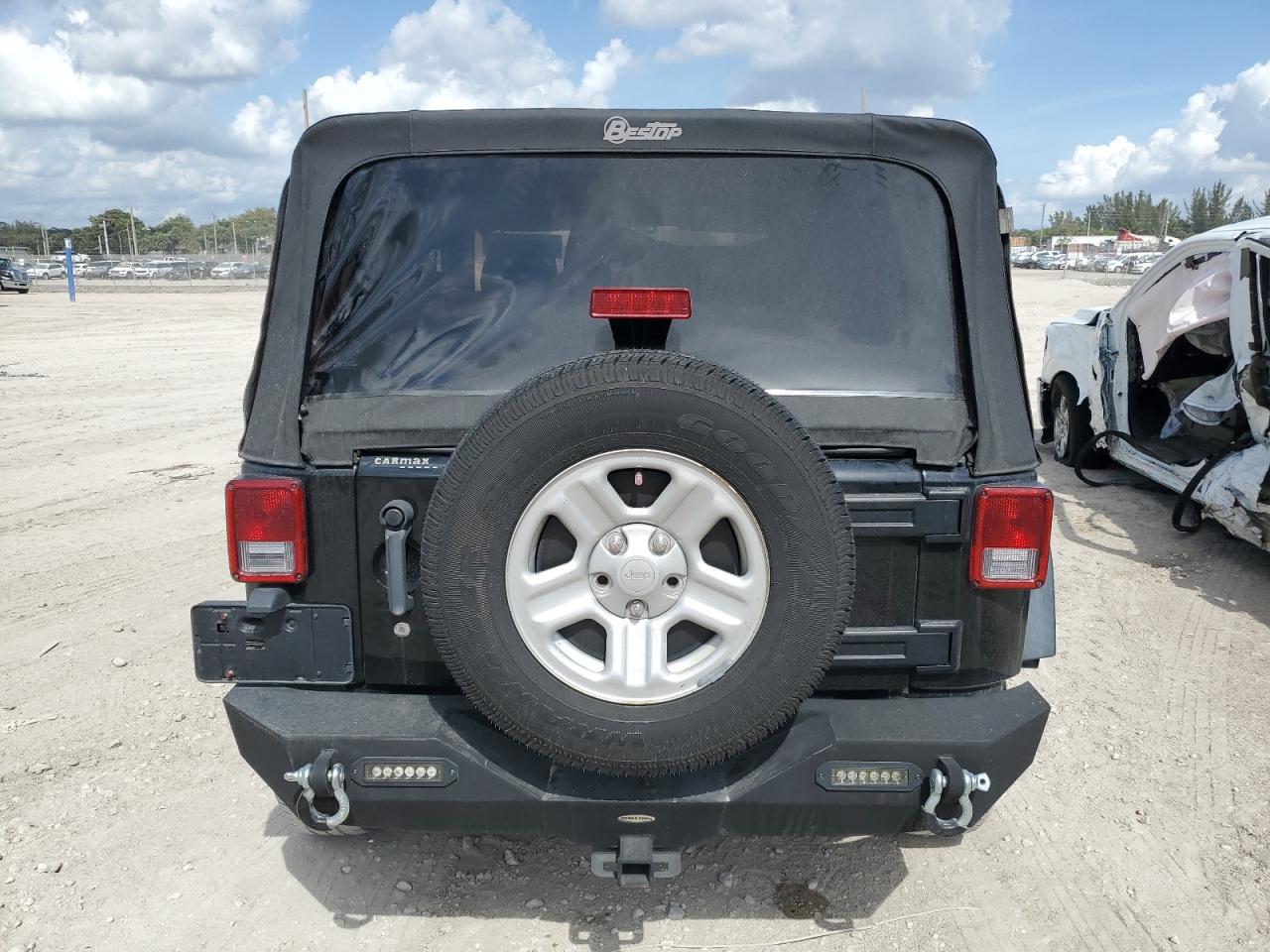 2012 Jeep Wrangler - Image 6