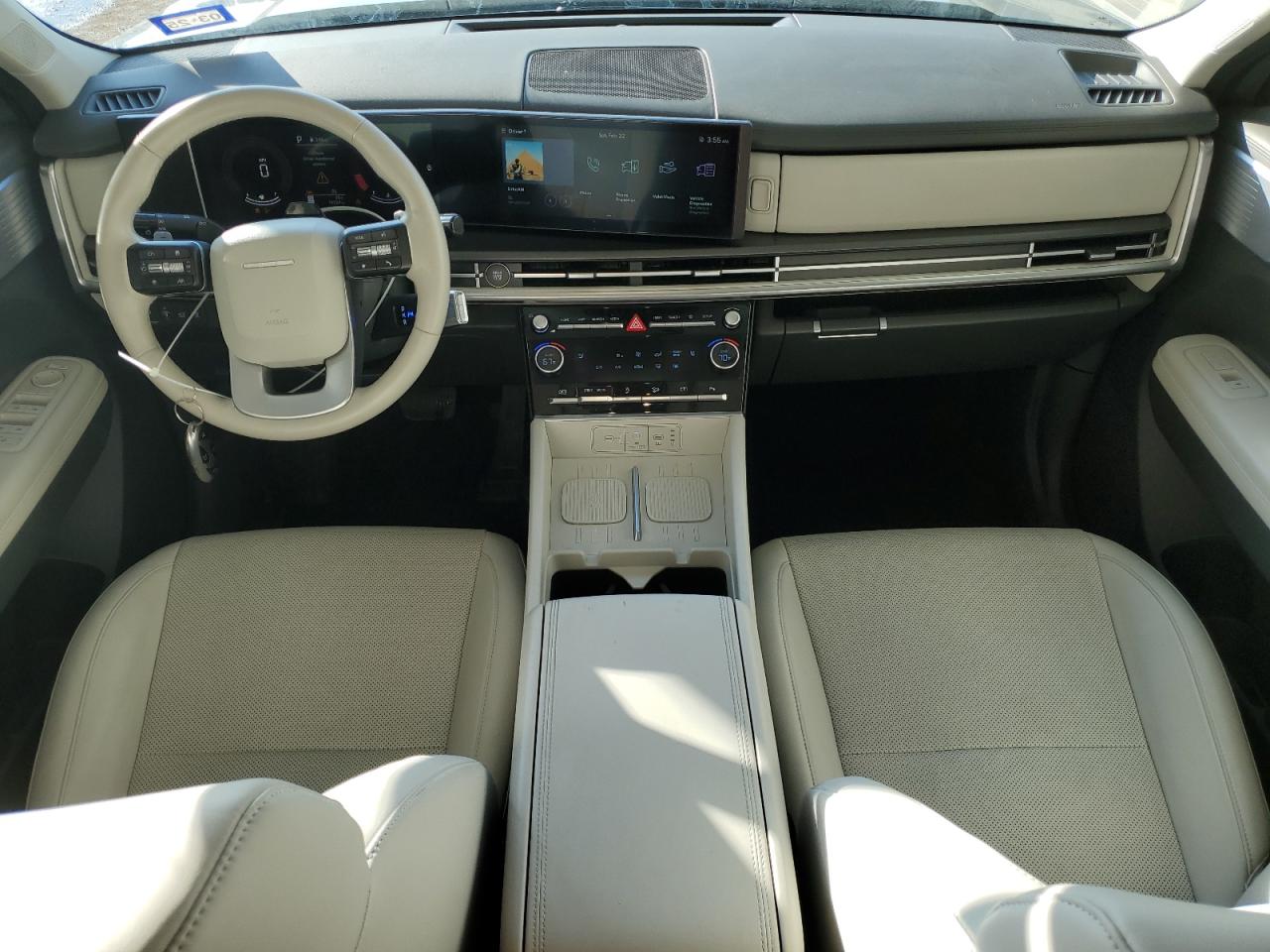 2024 Hyundai Santa Fe - Image 8