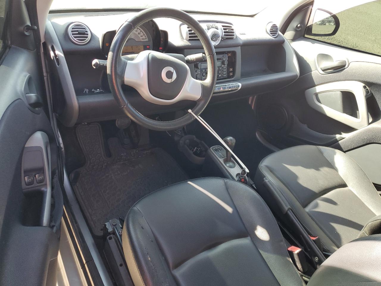 2015 Smart Fortwo - Image 8