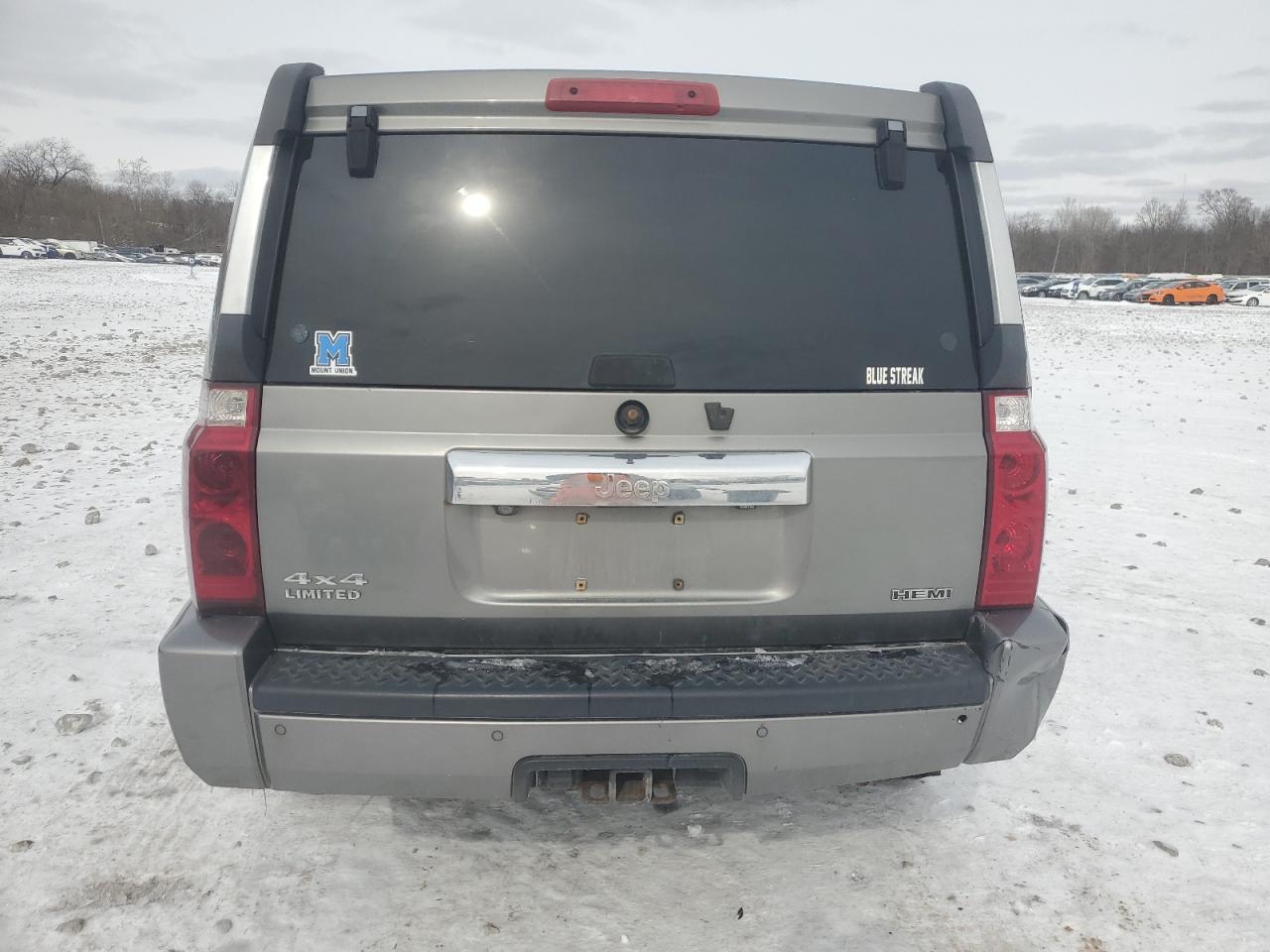 2007 Jeep Commander - Image 6