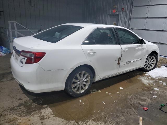  TOYOTA CAMRY 2013 Biały