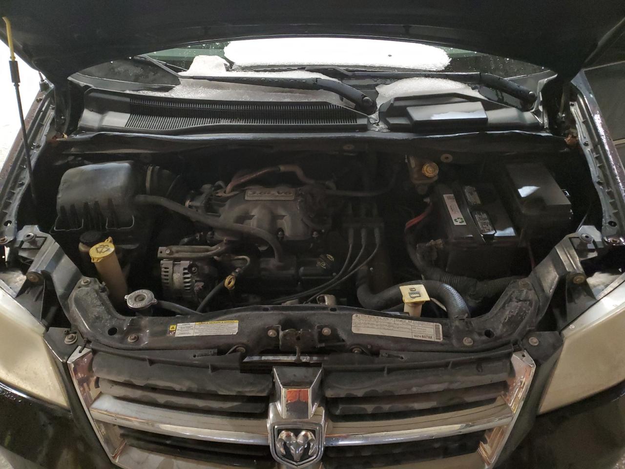 2009 Dodge Caravan - Image 12