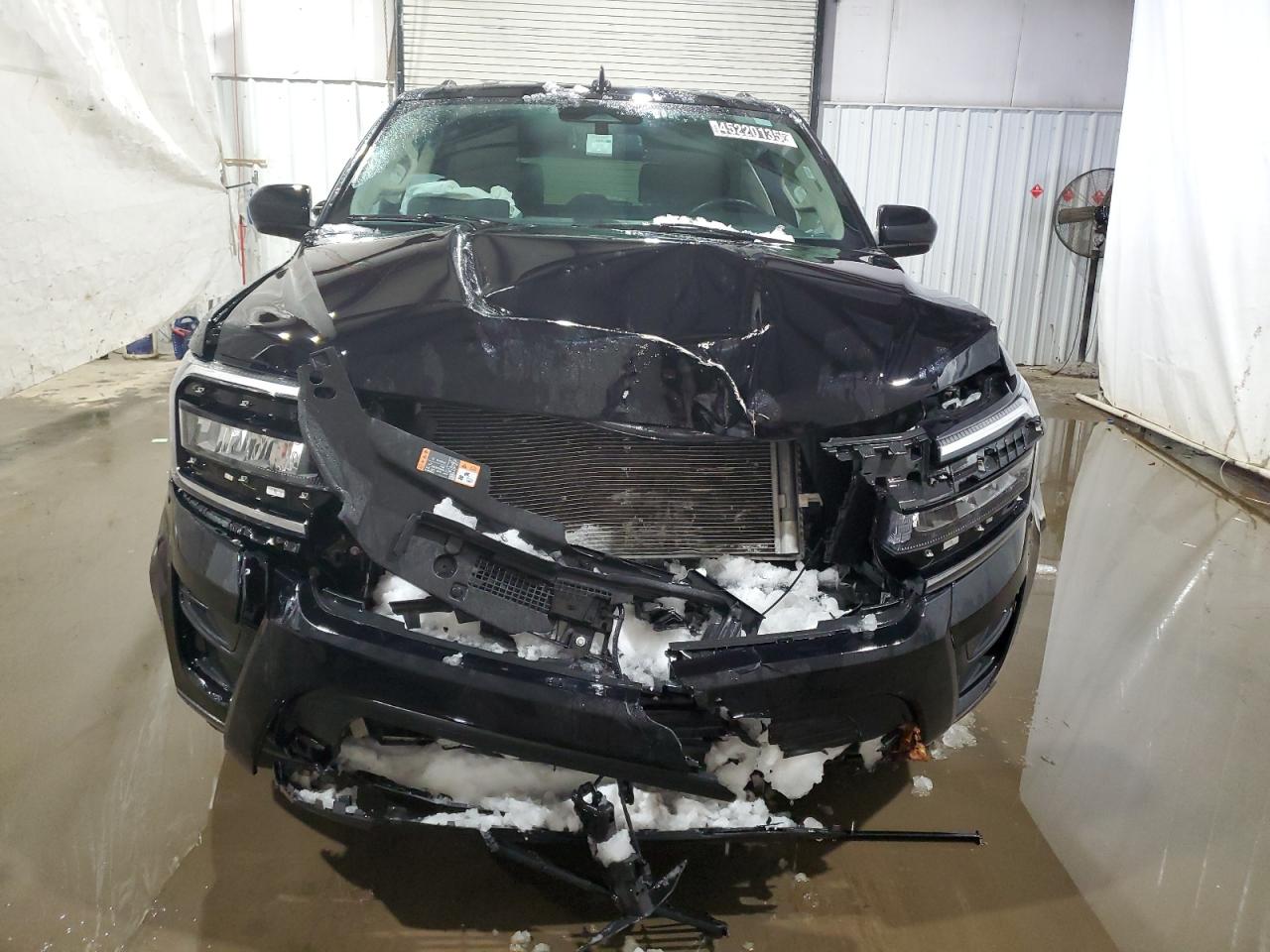 2023 Ford Expedition - Image 5