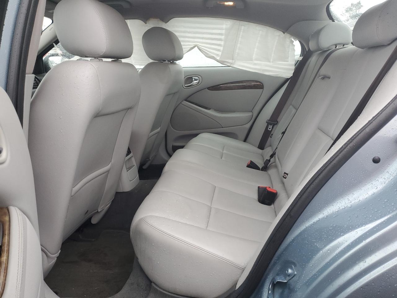 2005 Jaguar S-Type - Image 10