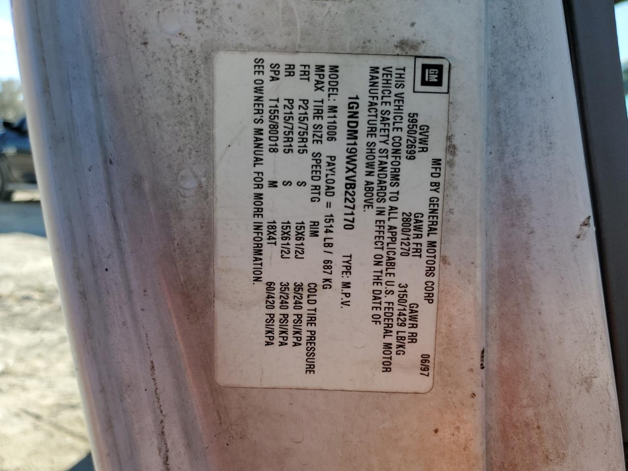 1997 Chevrolet Astro - Image 13