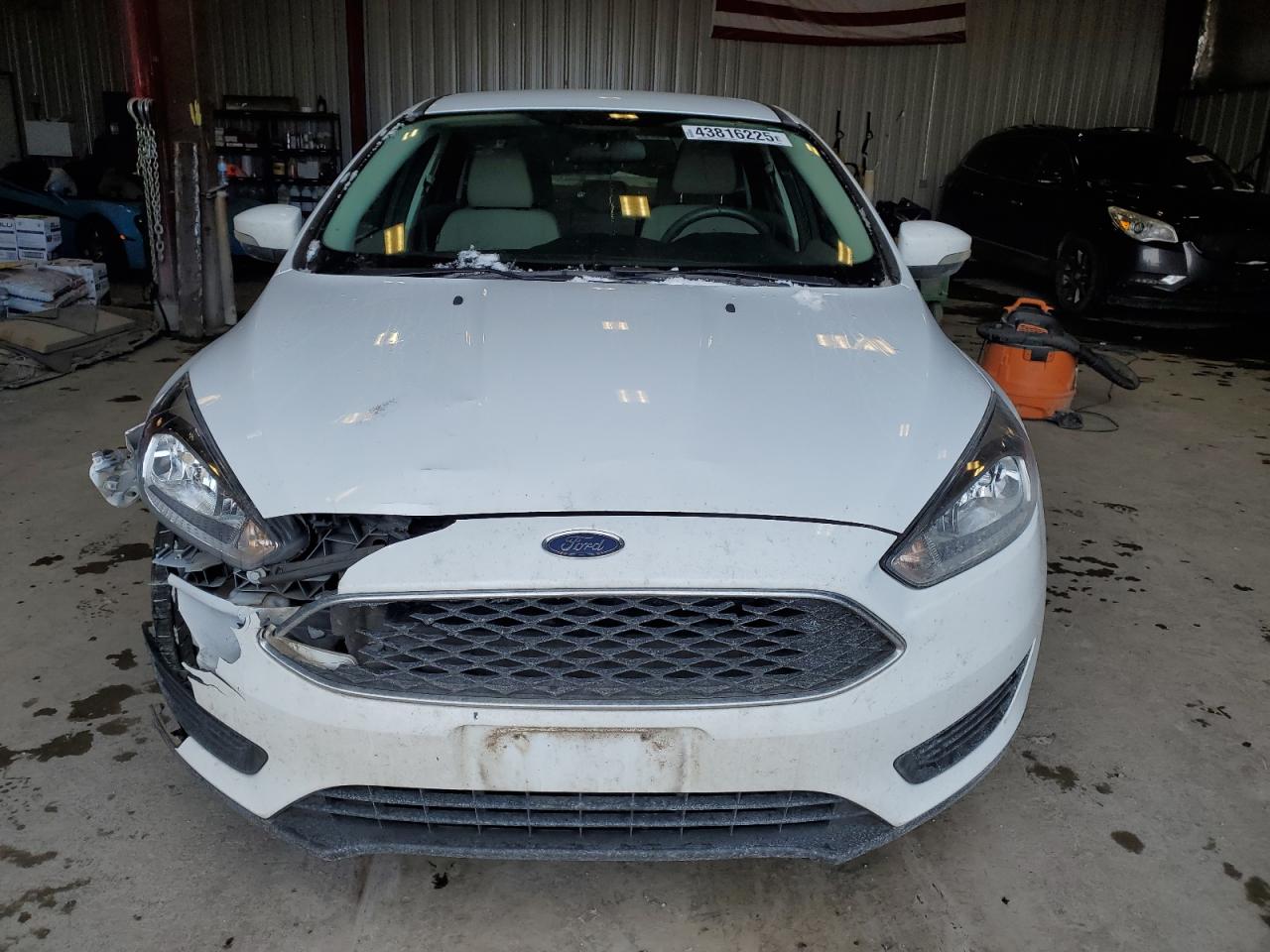 2017 Ford Focus - Image 5