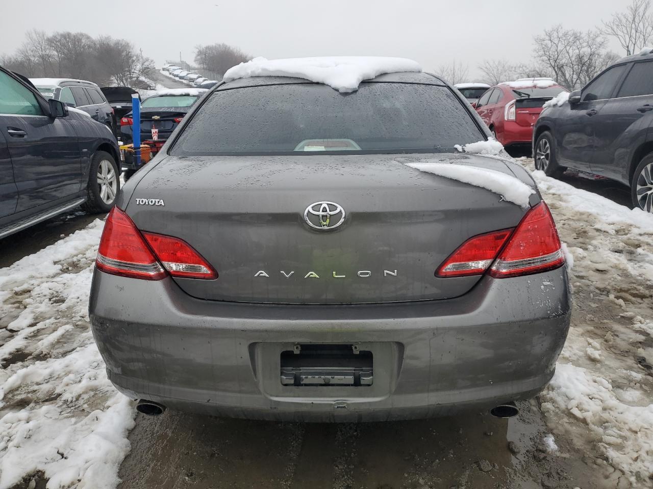 2007 Toyota Avalon - Image 6