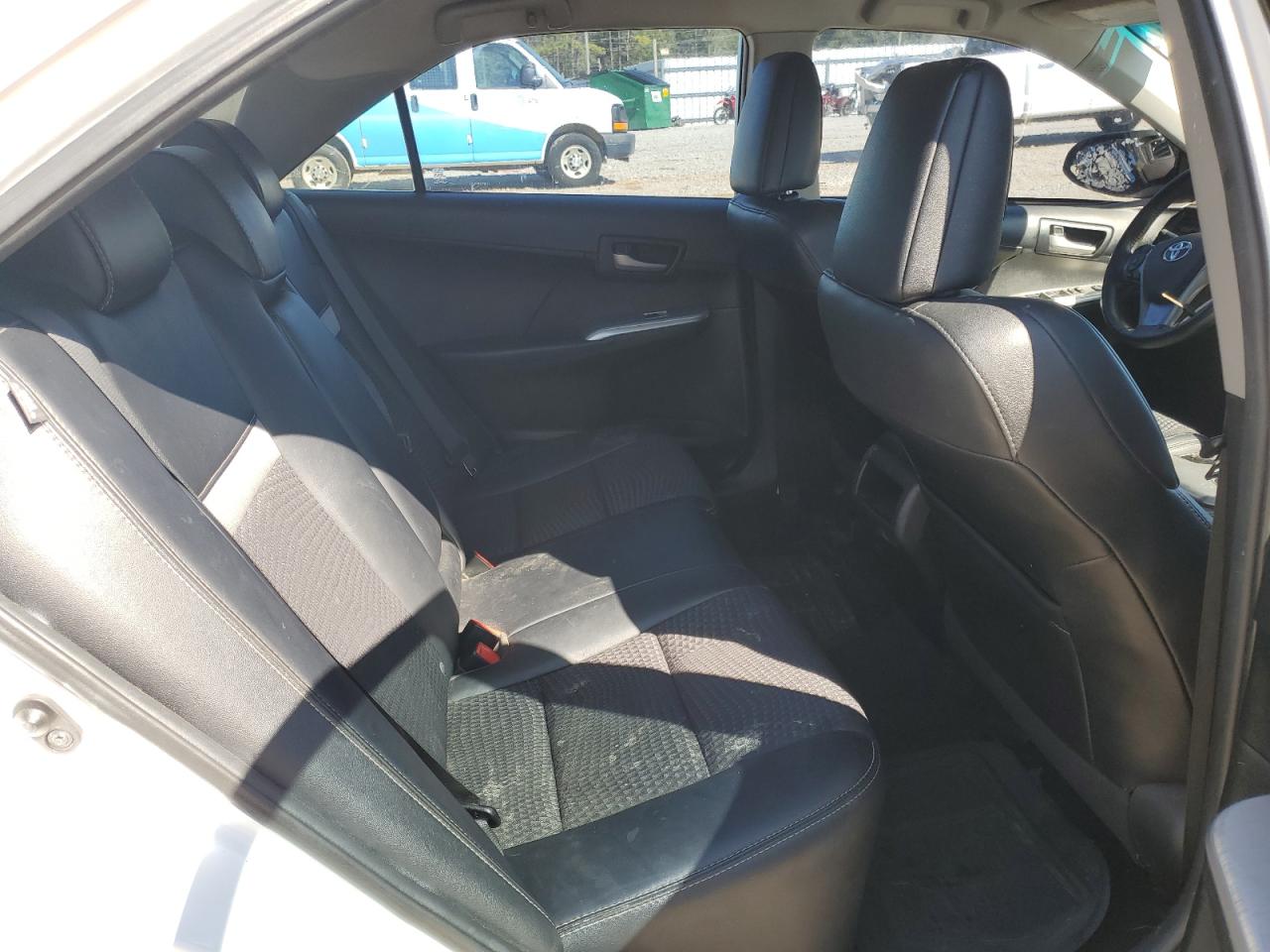 2014 Toyota Camry - Image 10