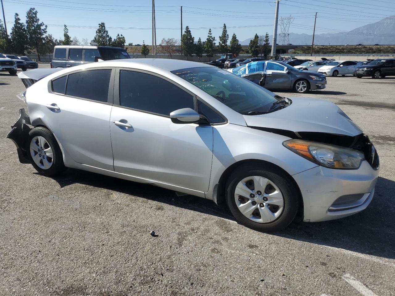 2015 Kia Forte - Image 4