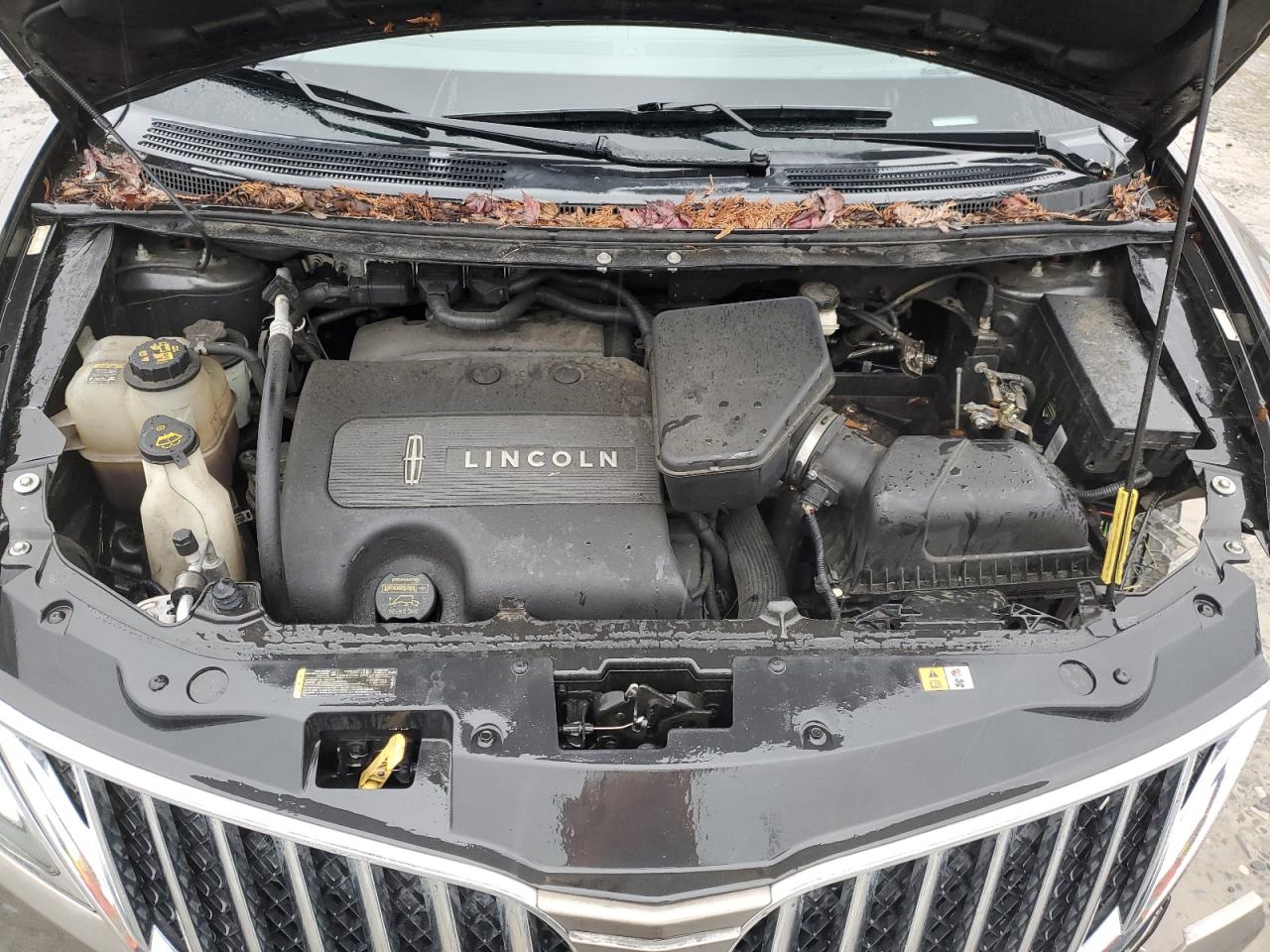 2012 Lincoln MKX - Image 14