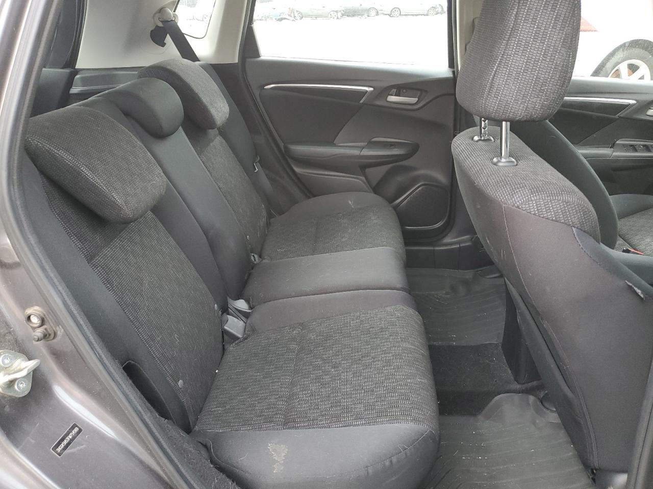 2015 Honda Fit - Image 10